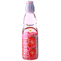 Hatakosen Ramune Soda Strawberry Flavour 200ml (BBD: 14-01-25)